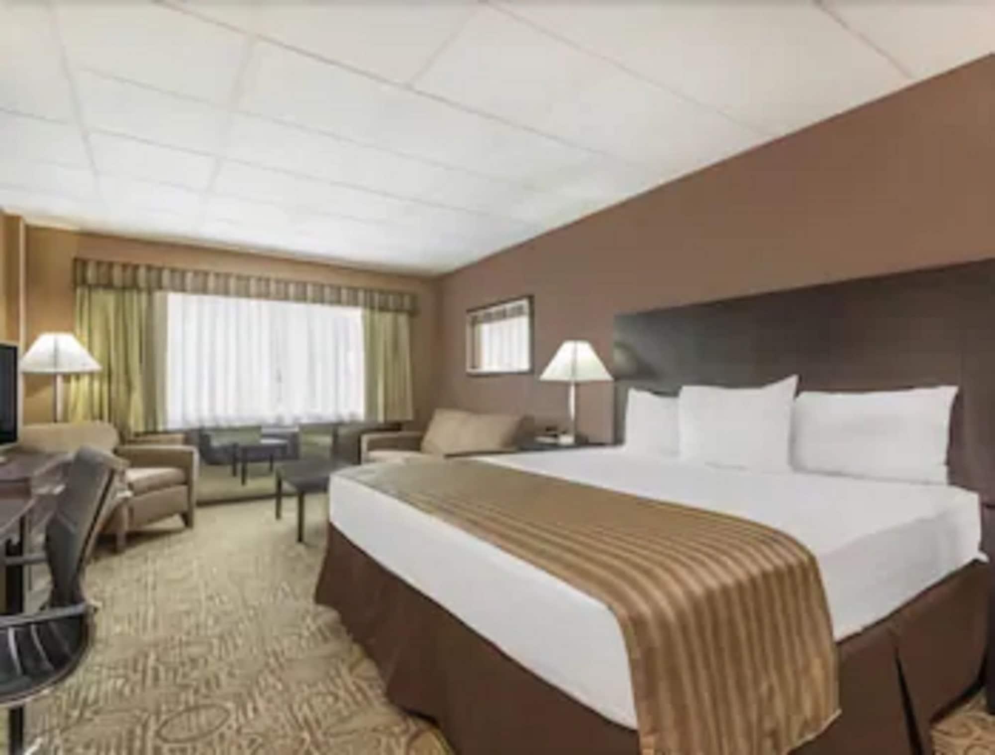 Ramada By Wyndham Paintsville Hotel & Conference Center Buitenkant foto